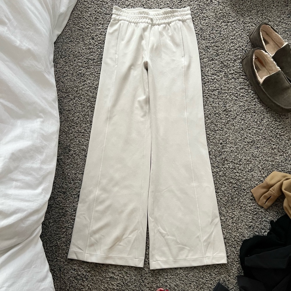 Lululemon Athletica Cream Wide Leg Pants
